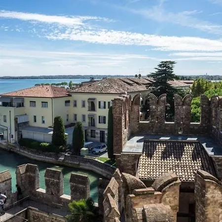 Azzurrite - - Fronte Piscina