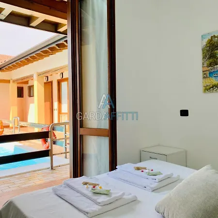 Azzurrite - - Fronte Piscina Appartamento *